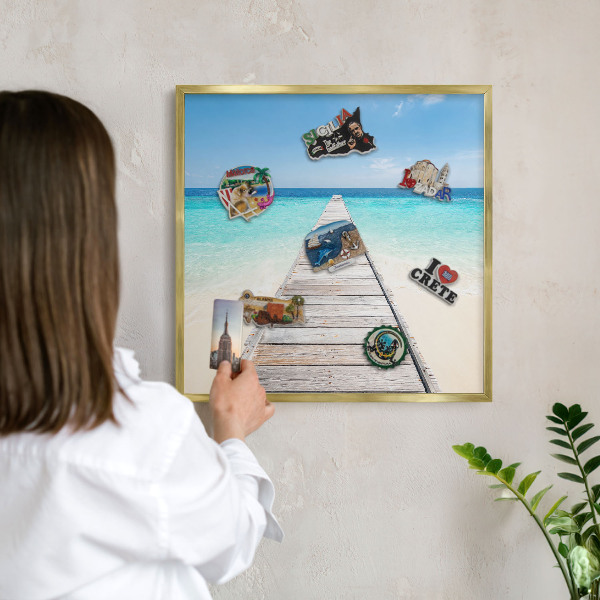 Tableau magnétique avec cadre de couleur dorée Jetée de l'océan