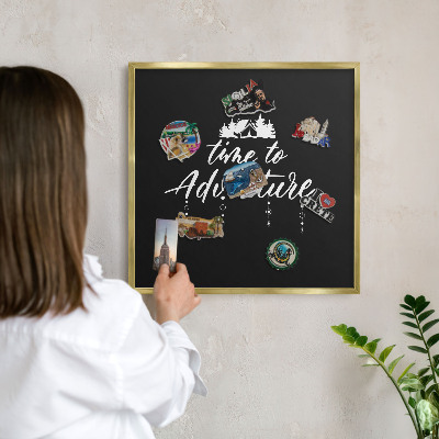 Tableau pour aimants cadre doré L'aventure vous attend