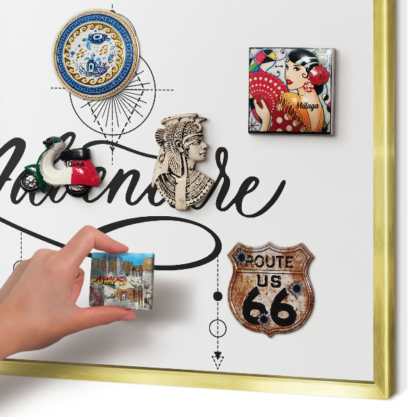 Tableau magnétique avec cadre de couleur dorée Aventure typographique