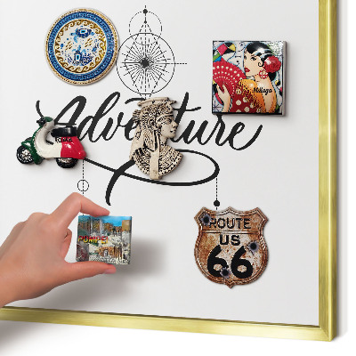 Tableau magnétique avec cadre de couleur dorée Aventure typographique