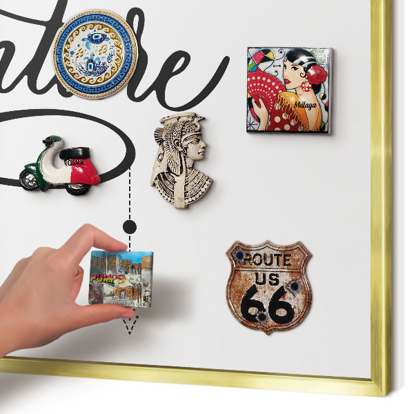 Tableau magnétique avec cadre de couleur dorée Aventure typographique