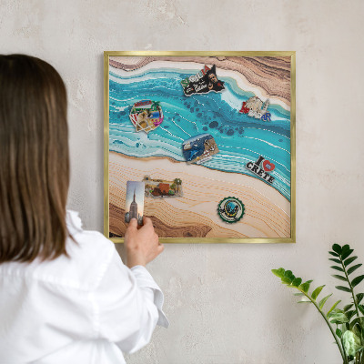 Tableau magnétique avec cadre de couleur dorée Les couches de la Terre