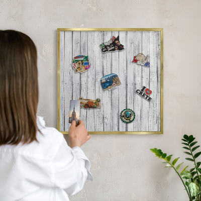 Tableau magnétique avec cadre de couleur dorée Bois clair