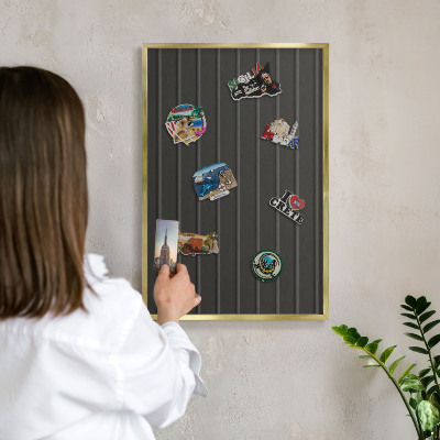Tableau magnétique avec cadre de couleur dorée Texture du panneau