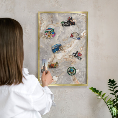 Tableau magnétique avec cadre de couleur dorée Élégance du marbre