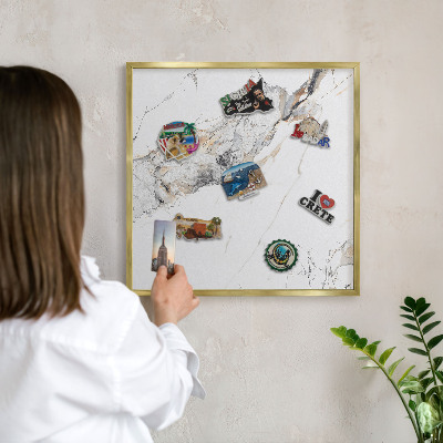 Tableau magnétique avec cadre de couleur dorée Effet marbre