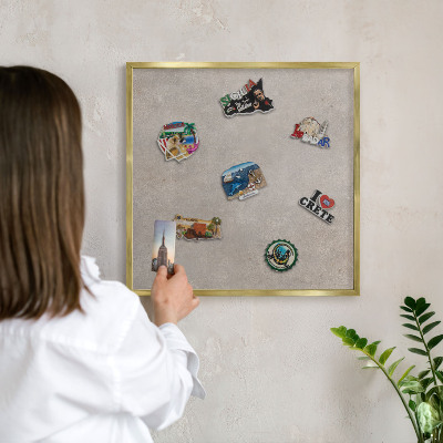 Tableau magnétique avec cadre de couleur dorée Élégance neutre