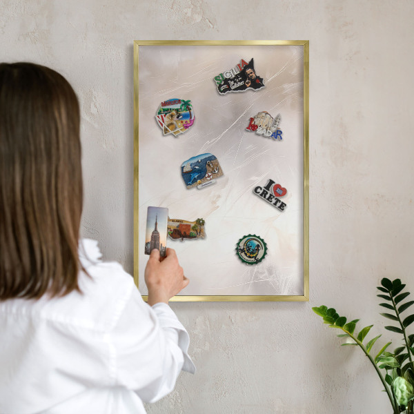 Tableau magnétique avec cadre de couleur dorée Douce légèreté
