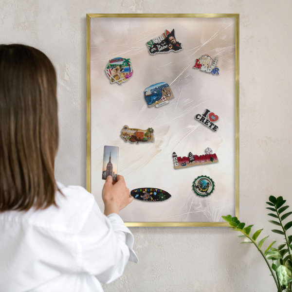 Tableau magnétique avec cadre de couleur dorée Douce légèreté