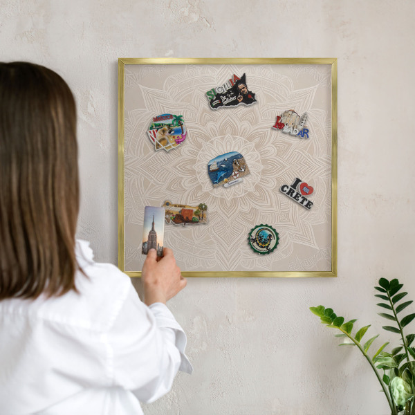 Tableau magnétique avec cadre de couleur dorée Motif mandala