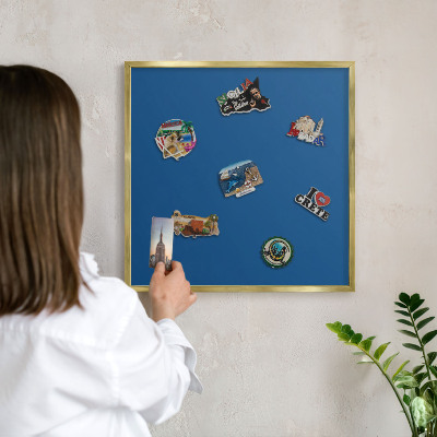 Tableau magnétique avec cadre de couleur dorée Bleu foncé