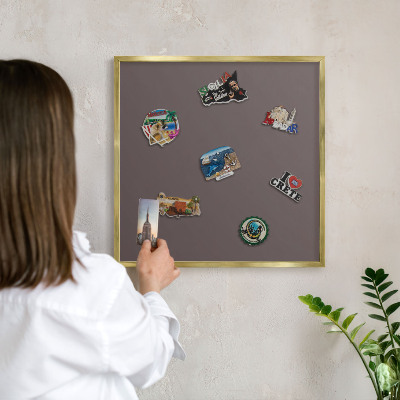 Tableau magnétique avec cadre de couleur dorée Brun délavé