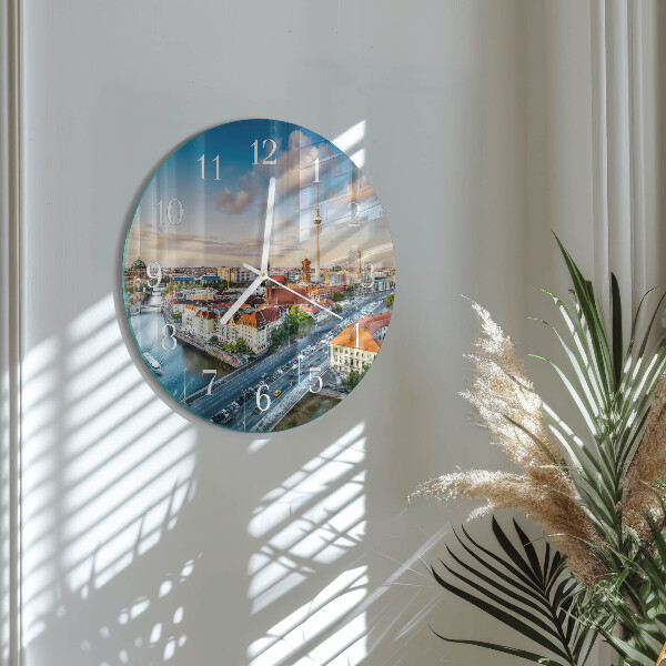 Horloge ronde Rivière de la ville