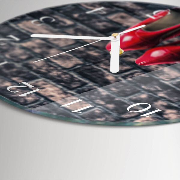 Horloge ronde talons hauts rouges