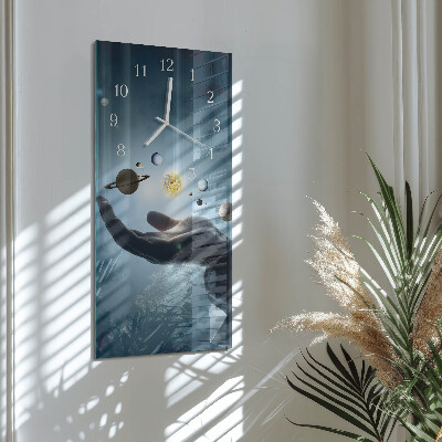 Horloge rectangulaire verticale Main de la planète