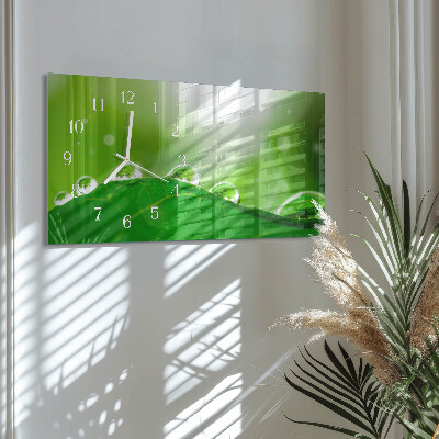 Horloge rectangulaire horizontale Rosée Sur Une Feuille