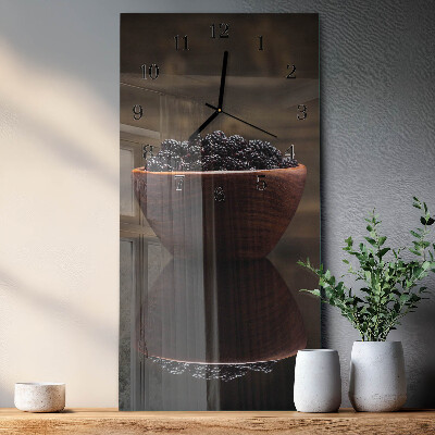 Horloge murale verticale mûres