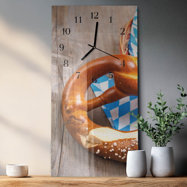 Horloge murale verticale Bretzel